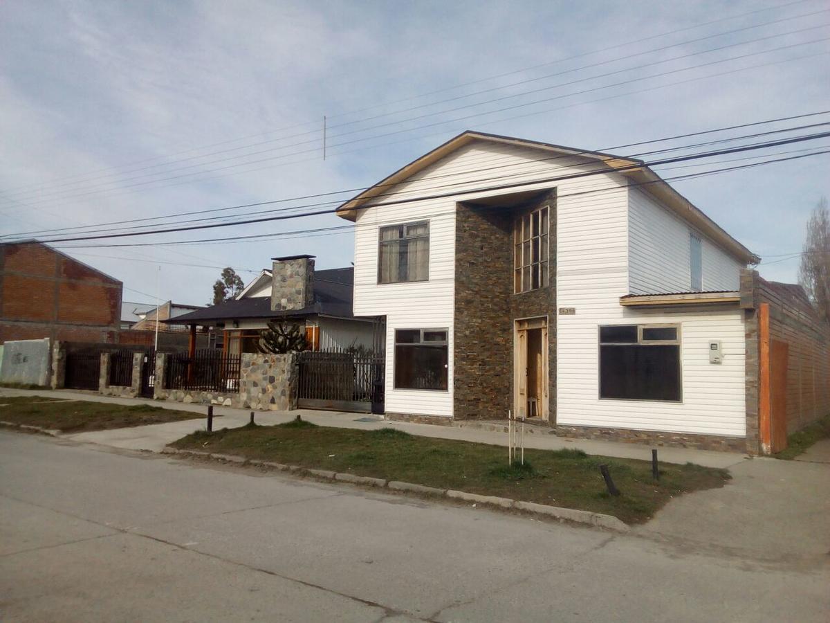 Hostal Los Pioneros Puerto Natales Luaran gambar