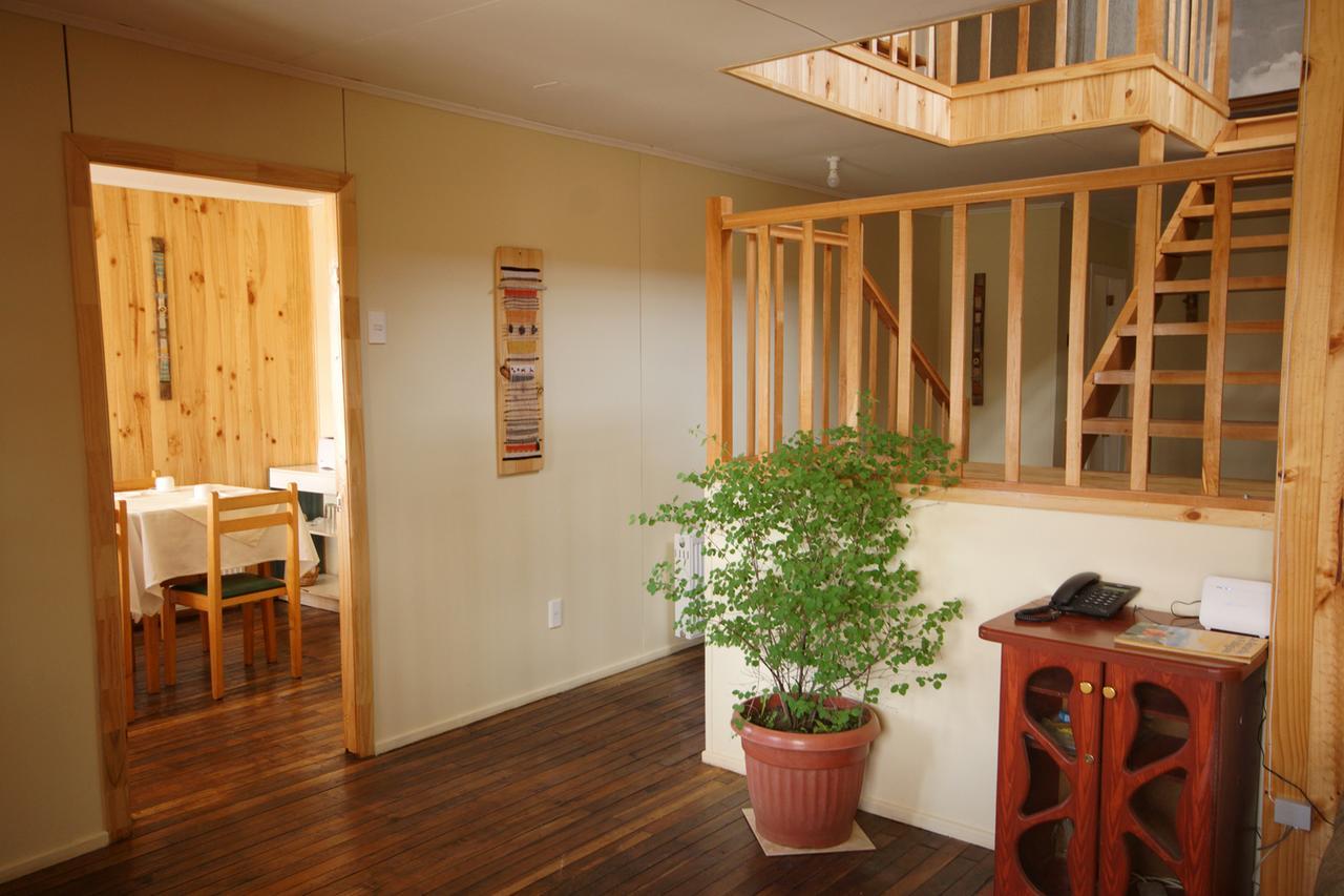 Hostal Los Pioneros Puerto Natales Luaran gambar